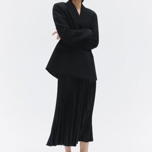 H&M Pleated Midi Skirt Black - S